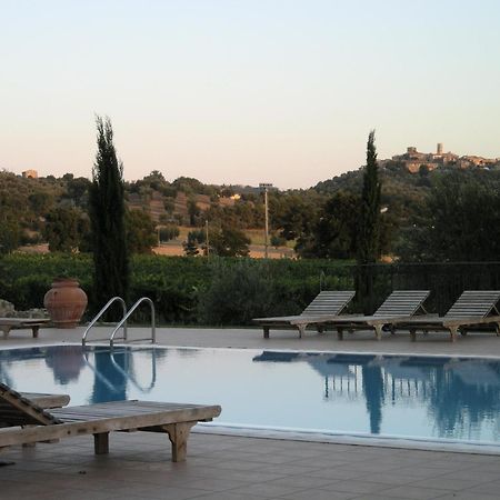 Villa Acquaviva Wine Resort มอนเตเมราโน ภายนอก รูปภาพ