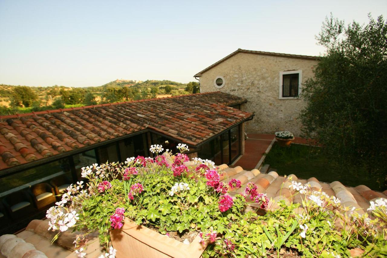 Villa Acquaviva Wine Resort มอนเตเมราโน ภายนอก รูปภาพ