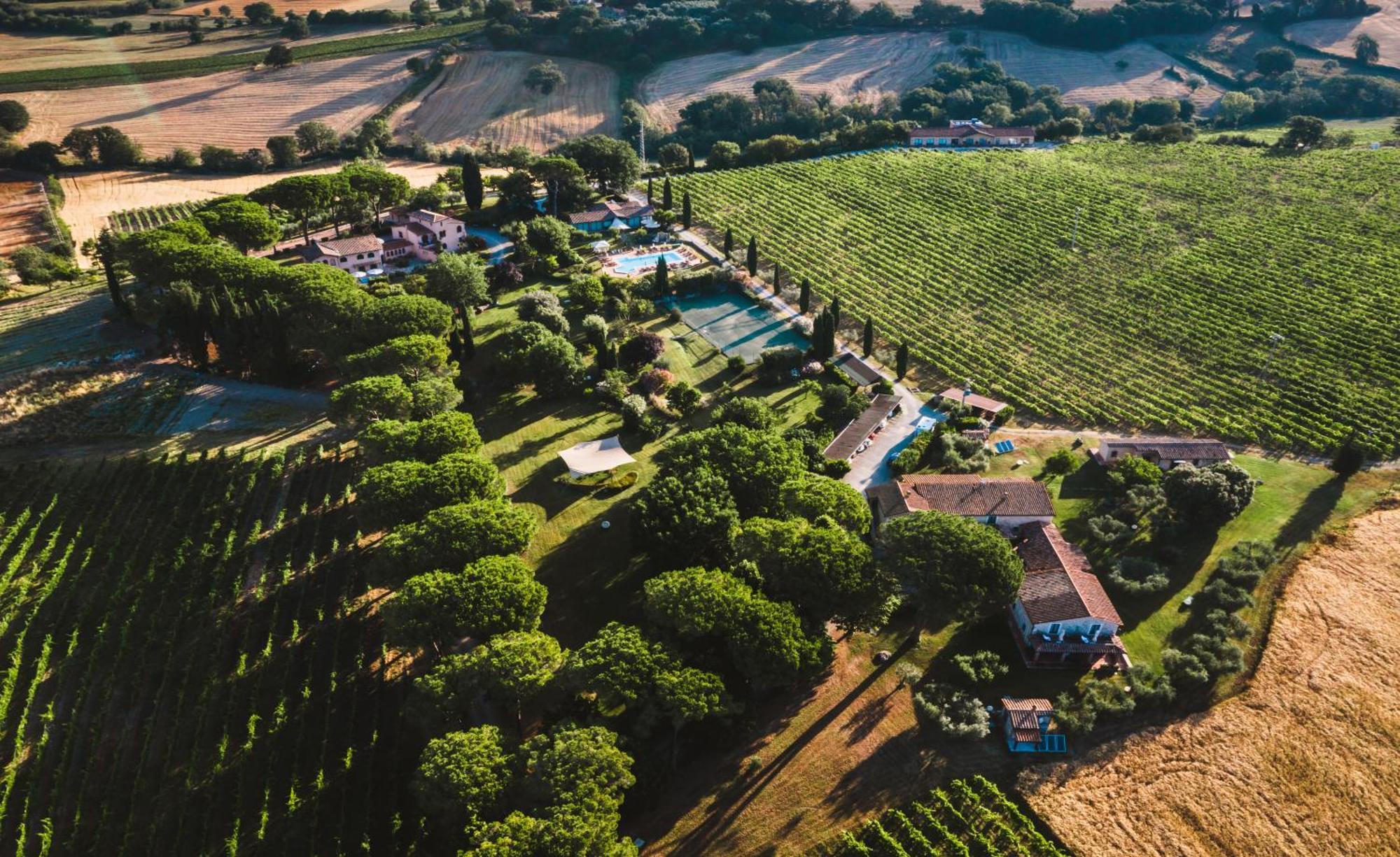 Villa Acquaviva Wine Resort มอนเตเมราโน ภายนอก รูปภาพ