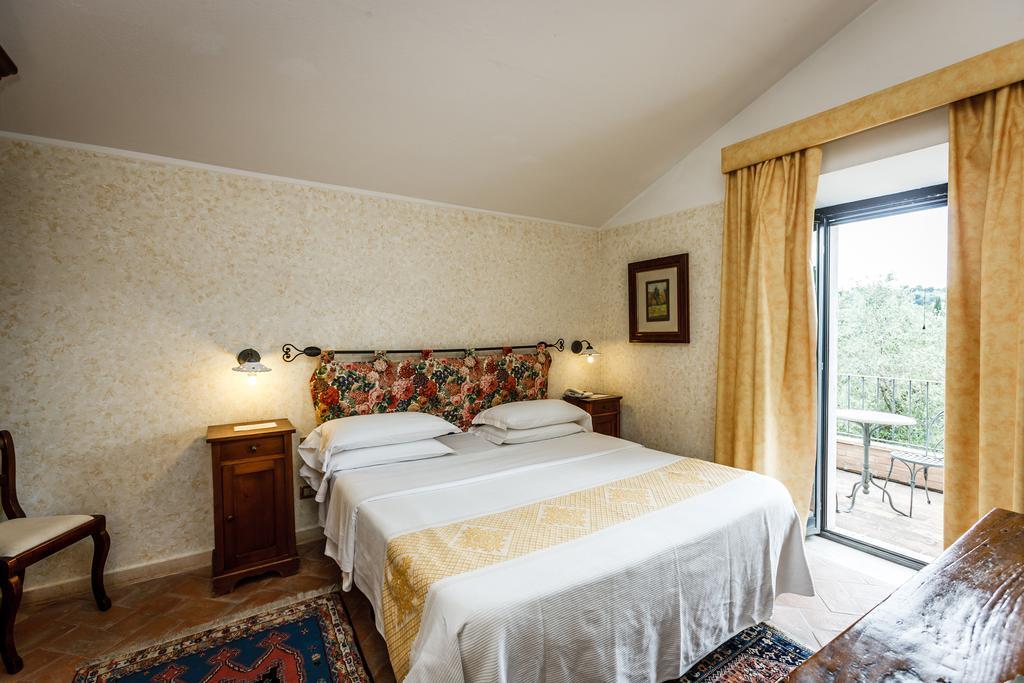 Villa Acquaviva Wine Resort มอนเตเมราโน ภายนอก รูปภาพ