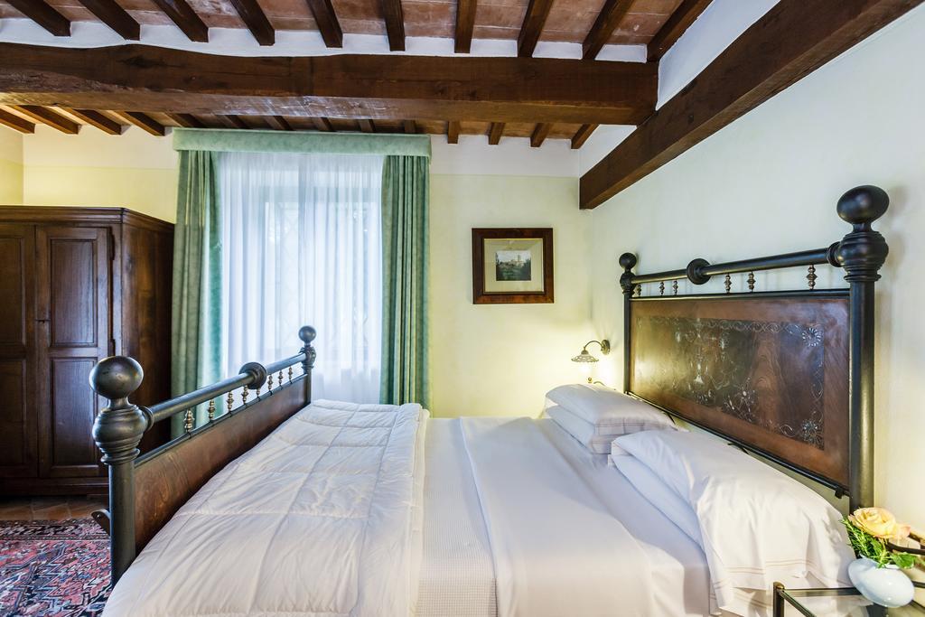 Villa Acquaviva Wine Resort มอนเตเมราโน ภายนอก รูปภาพ