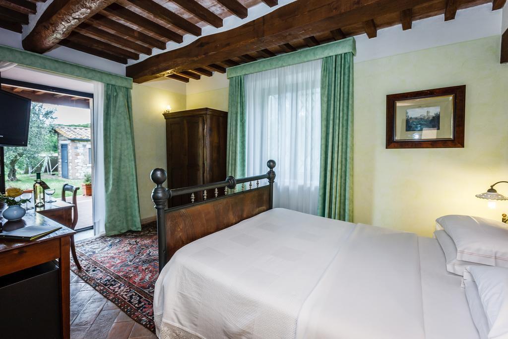 Villa Acquaviva Wine Resort มอนเตเมราโน ภายนอก รูปภาพ