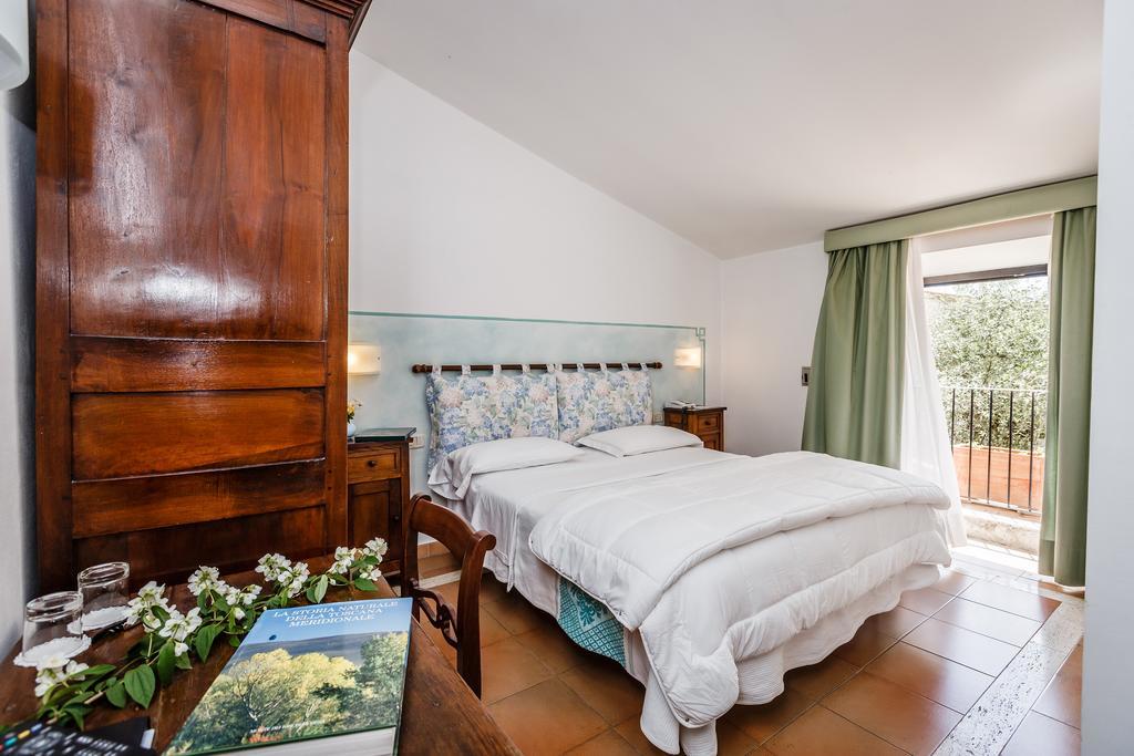 Villa Acquaviva Wine Resort มอนเตเมราโน ภายนอก รูปภาพ