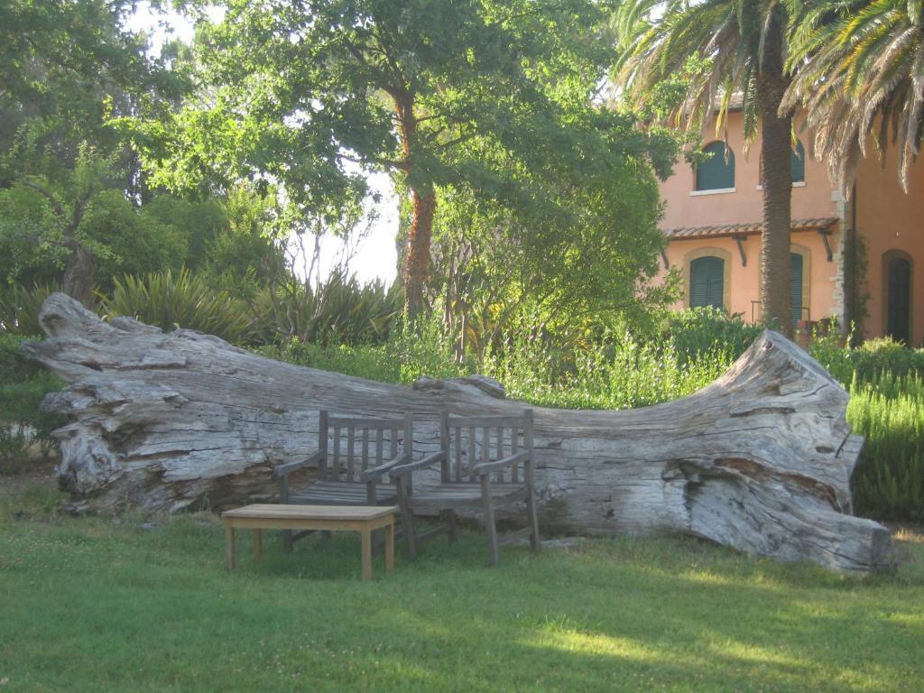 Villa Acquaviva Wine Resort มอนเตเมราโน ภายนอก รูปภาพ